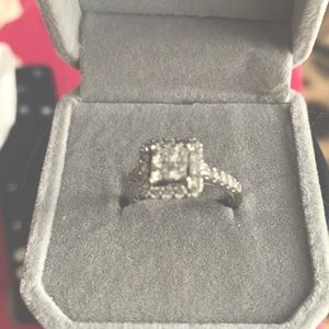 14 karat WG diamond cluster ring